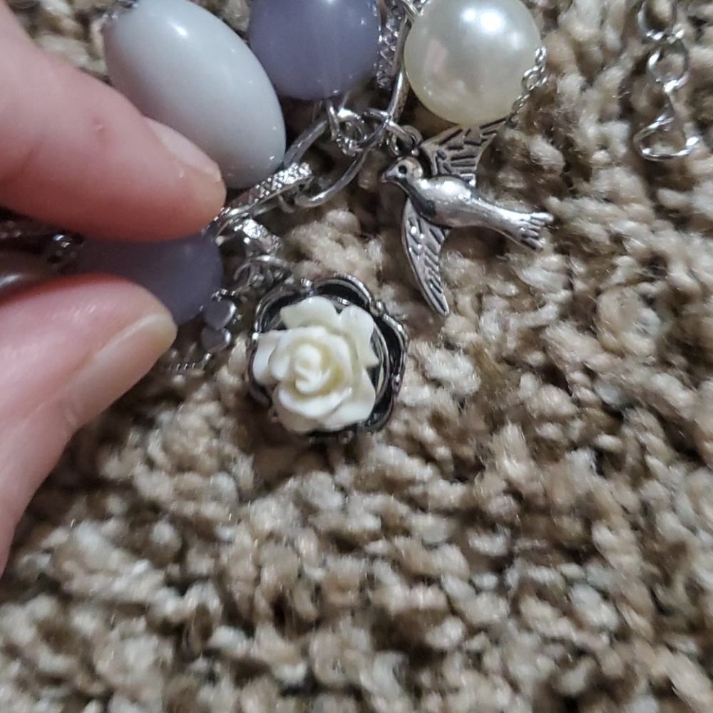Jewelry - Picture 2 of 3